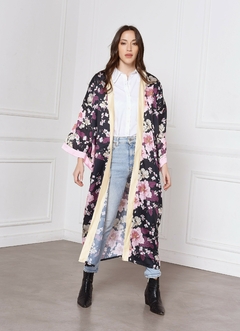 Kimono Largo con Mangas Japonesas de Seda Estampado Negro Nueva Temporada Invierno 2024 - comprar online