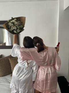 Kimono corto de seda con mangas tradicional Rosa bebe Para estar en casa en internet