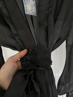 Conjunto Bata Kimono Y Camison de Seda Con Encaje Negro en internet