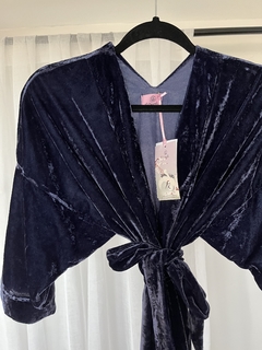 Kimono De Terciopelo Velvet Chifon Azul Tiene brillo Largo Ideal para el Invierno 2024 - OhMagnoliaKimonos