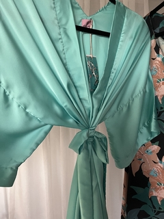 Kimono Corto de Seda Corte Clásico Color Verde Agua Especial Adolescentes 15 años - comprar online