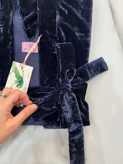 Kimono De Terciopelo Velvet Chifon Azul Tiene brillo Largo Ideal para el Invierno 2024 - comprar online