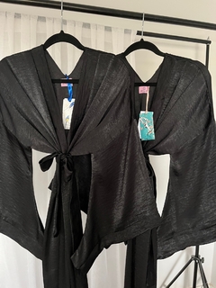 Kimono con Mangas Japonesas de Seda Negro Clasico Ideal para sentirse Diosa de noche adentro y fuera de casa - tienda online