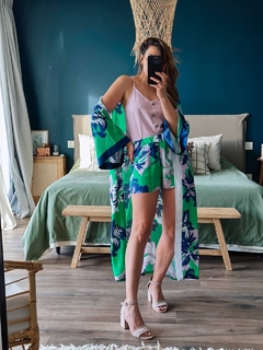 Conjunto Bata Kimono y short de de fibrana ideal para estar en casa o pileta verde - OhMagnoliaKimonos