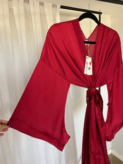 Kimono Largo con Mangas Japonesas de sedita Bordo Ideal para estar en casa o salir a la noche - comprar online