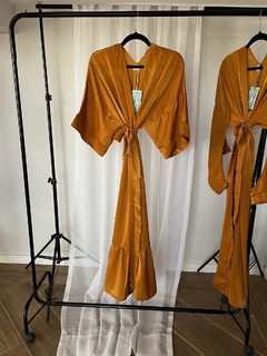 Vestido estilo Kimono KIMONODRESS Vestido Cruzado de Seda Gamuzada para Fiesta Liso Color Ocre