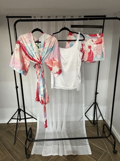Set de 3 Piezas: Conjunto Kimono (Bata) Musculosa Y Short de Seda Estampado Rosa