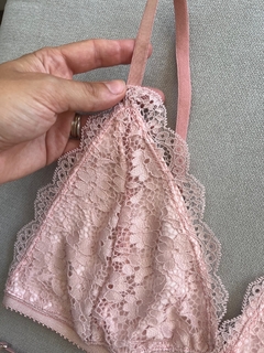 Conjunto Corpiño de encaje forrado con bombachita Ideal para usar debajo de kimono: ajuar novias Rosa Viejo - comprar online