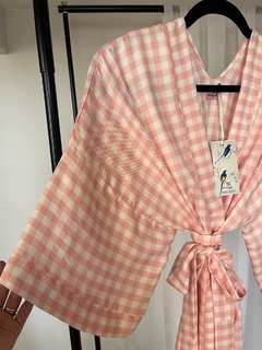Kimono corto con mangas tradicional Super Naif Rosa bebe con cuadritos onda Japonesas Para estar en casa - comprar online