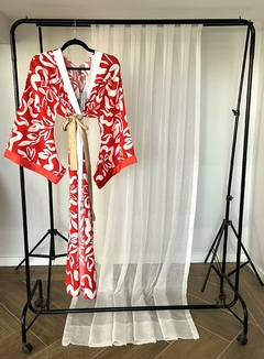 Kimono Largo con Mangas Japonesas de Fibrana Estampado Rojo con bordes en seda VERANO 2024