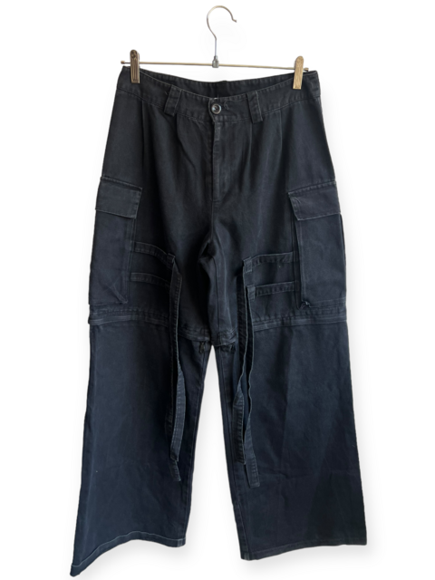 Pantalon/bermuda negra (M) - CMYK (DF51)