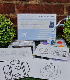 Kit com 8 maletas de pintura lembrancinha passagem de aviao com 31 Itens completo - comprar online