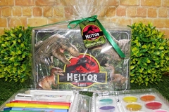 Kit com 8 estojos de pintura lembrancinha dinossauros com 31 Itens completo - comprar online