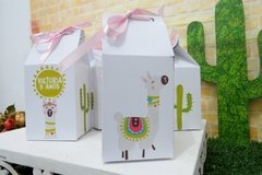 Kit com 20 caixinhas milk com fita e personalizadas - tema Lhama