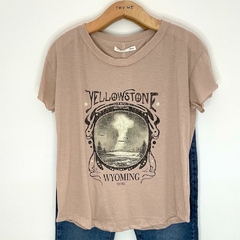Remera Yellowstone - Ropa de Mujer | Try Me | Online