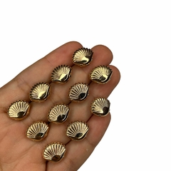 Miçanga - Conchas douradas 15mm - 25 gramas