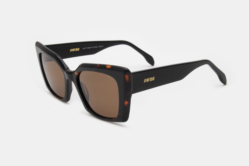 Ay not dead lentes de sol new arrivals