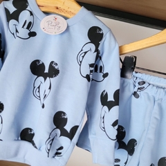 Buzo y Short Mickey celeste en internet