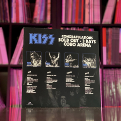 KISS SOLD-OUT - 3 DAYS AT COBO ARENA VINIL "4LP BLUE OR RED COLOURED VINYL" 2023 na internet