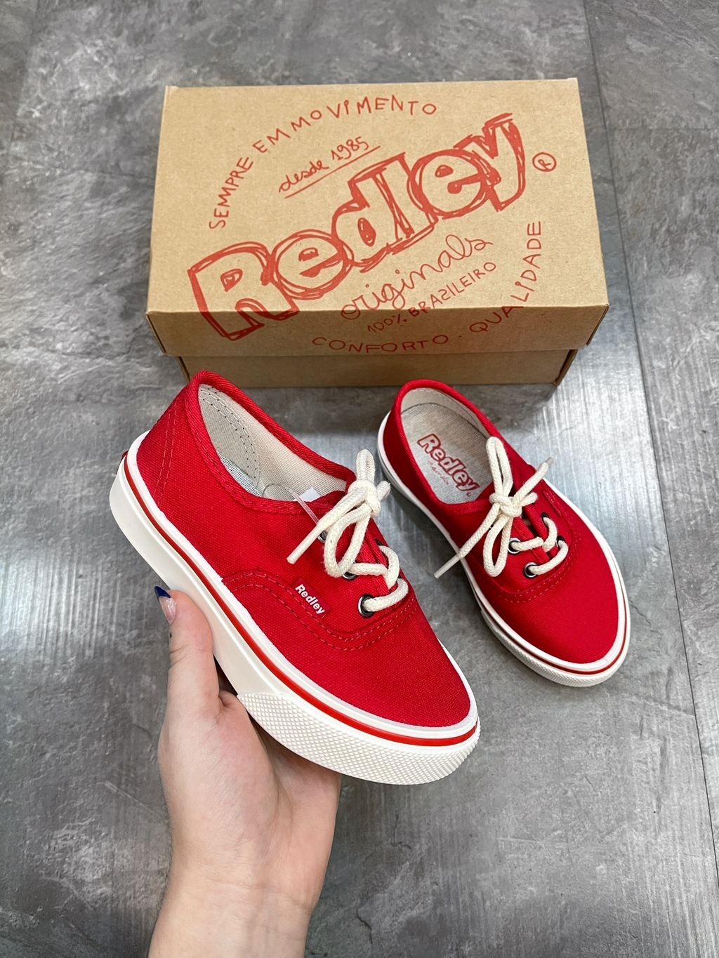 Tenis hotsell vermelho infantil