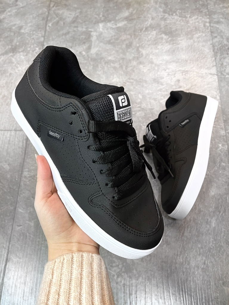 Tenis freeday feminino preto 2025