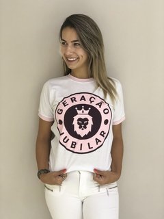 Camiseta Geração Jubilar Escudo Feminino - comprar online