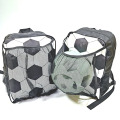 Imagem do Mochila com tela para carregar bola. Lembrancinha personalizada futebol