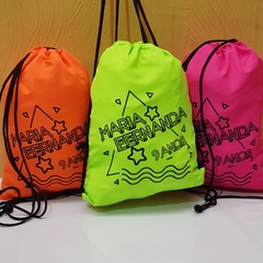 Sacochila Neon lembrancinha para festa de aniversário - Festa das Lembrancinhas