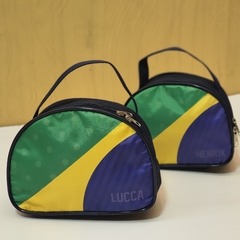 Nescessaire meia lua Brasil lembrancinha ou brinde personalizado e copa do mundo - Festa das Lembrancinhas