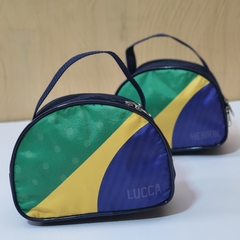 Nescessaire meia lua Brasil lembrancinha ou brinde personalizado e copa do mundo