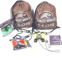 Sacochila + kit aventura no tema Jurassic Park lembrancinha festa - comprar online