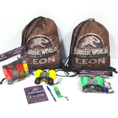 Imagem do Sacochila + kit aventura no tema Jurassic Park lembrancinha festa