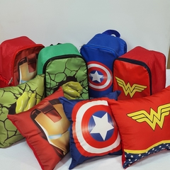 Mochila e almofada herois lembrancinha para festa de aniversário - comprar online