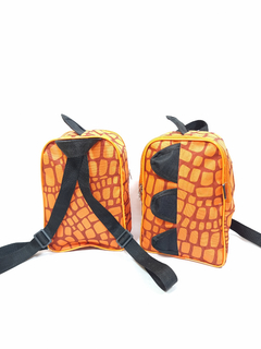 Mochila no tema Dinossauro com escamas lembrancinha para festa de aniversário - Festa das Lembrancinhas