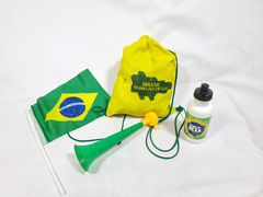 Kit lembrancinha mochila + squeeze personalizado + bandeira + corneta - Brindes e Lembrancinhas Copa do Mundo Brasil - Festa das Lembrancinhas