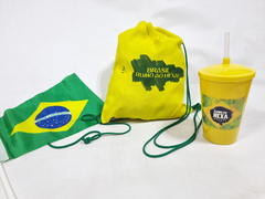 Kit lembrancinha mochila + copo personalizado Brindes e Lembrancinhas Copa do Mundo Brasil