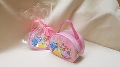 Necessaire meia lua Princesas e Principes lembrancinha para festa de aniversário na internet