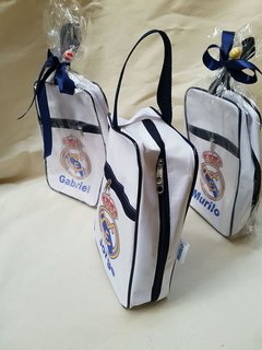 Porta chuteira Real Madrid lembrancinha para festa infantil - Festa das Lembrancinhas