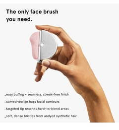 Glossier stretch blending and buffing face brush - comprar en línea