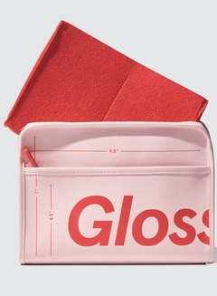 (PREVENTA) Glossier Beauty Bag en internet