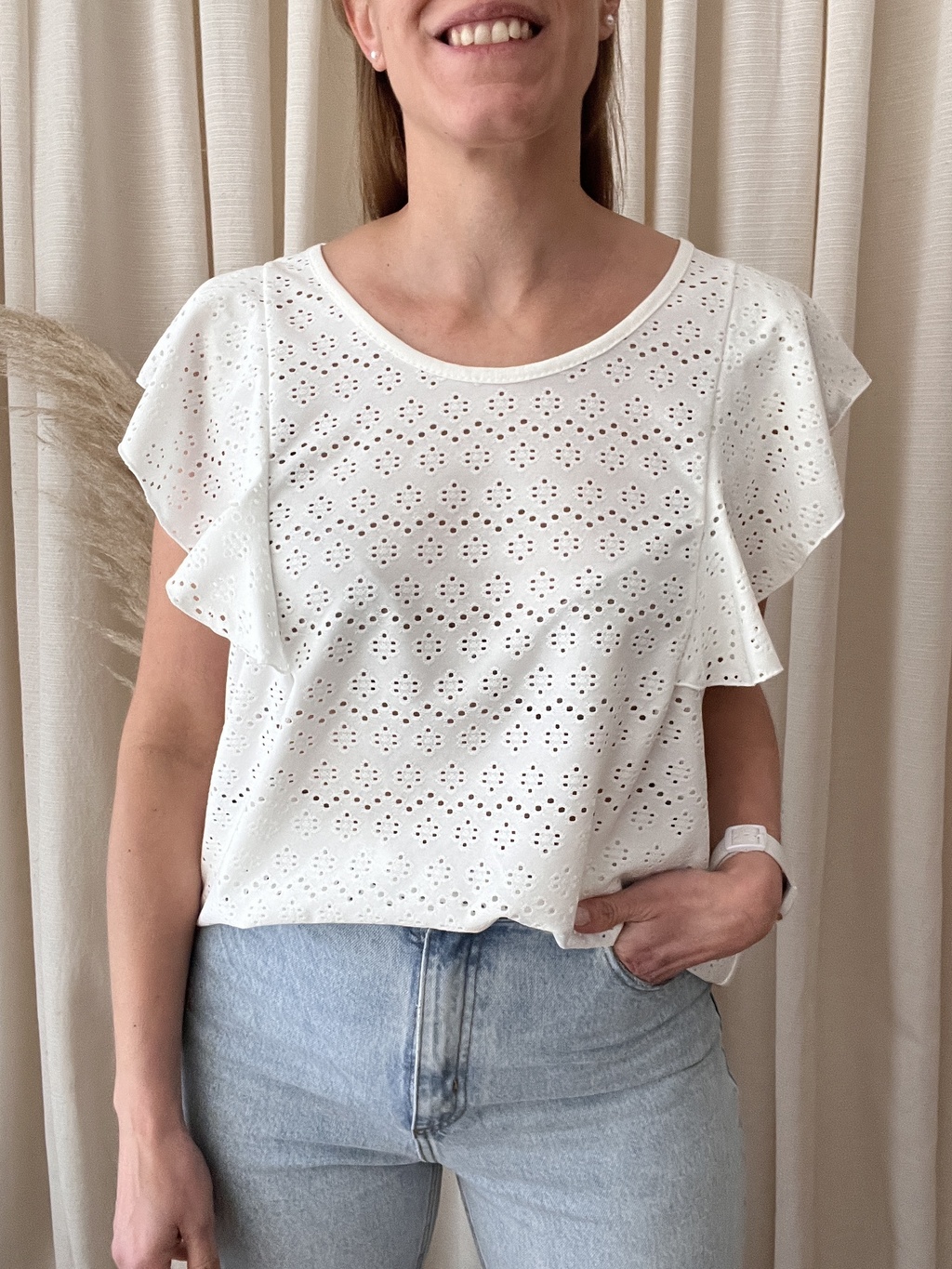 Blusa Bruselas de Broderie y Lino con Volados