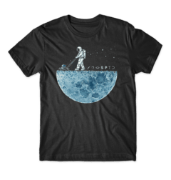 Camiseta Astronaut Weeding The Moon