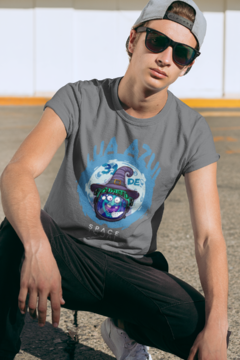 Camiseta Básica - Unissex - Lua Azul - Bruxa Espacial - SPACE TODAY STORE
