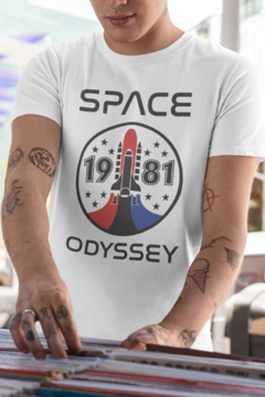 Camiseta Space Odyssey na internet