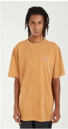 CAMISETA REDLEY - CARINHAS CAMEL