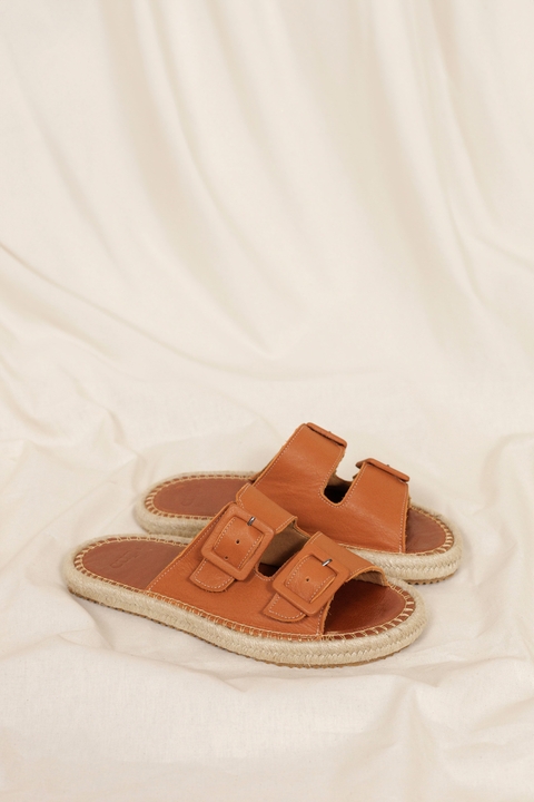 Sandalia birken best sale couro