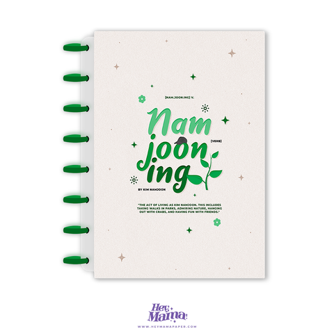 Caderno NewJeans 'Ditto' - Comprar em Hey, Mama!