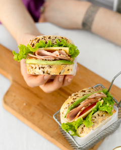 Sandwich de lomito ahumado en internet