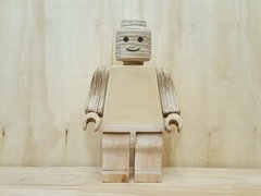 Escultura Figura Lego En Madera - Wood Look Argentina 