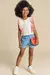 Conjunto Infantil de Blusa Boxy em Malha Textura e Shorts em Jeans Arkansas. (Acompanha Bolsa) - Kukiê 75865 - comprar online